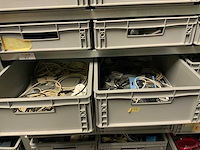 Magazijnstelling met kabels - afbeelding 21 van  24