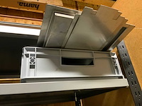 Magazijnstelling met metaalwaren - afbeelding 14 van  24