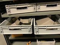 Magazijnstelling met metaalwaren - afbeelding 18 van  24