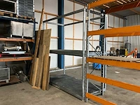 Magazijnstelling met opvangbak - afbeelding 2 van  4