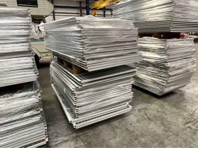 Magazijnstelling roostervloer (45x) - afbeelding 2 van  4