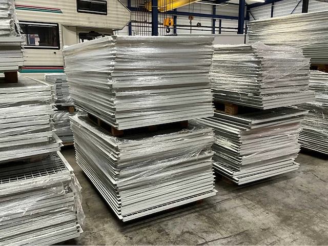 Magazijnstelling roostervloer (47x) - afbeelding 3 van  4