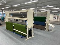 Magazijnstelling voor tapijtrollen