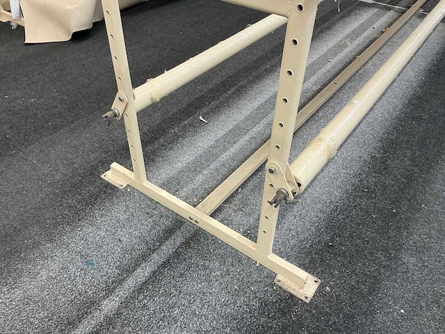 Magazijnstelling voor vloerbedekkingrollen (2x) - afbeelding 2 van  4