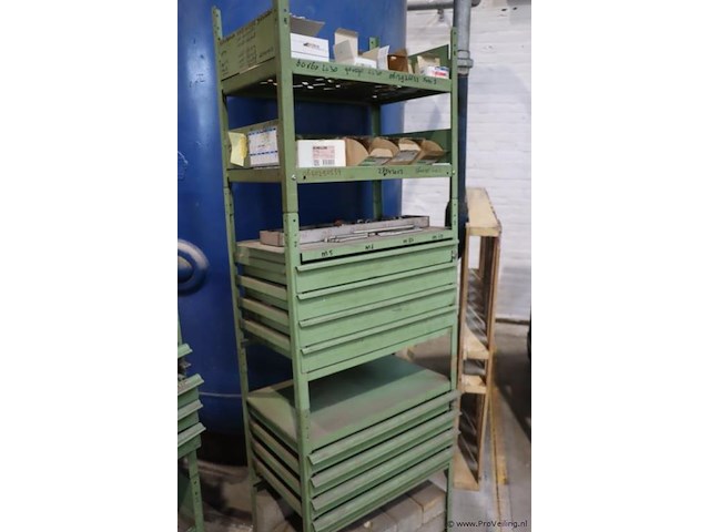 Magazijnstelling v.v. laden incl. bevestigingsmateriaal o.a. ringen, bouten & moeren - afbeelding 11 van  18