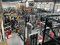 Magazijnverkoop interne transportmachines, quads, gereedschappen en diversen
