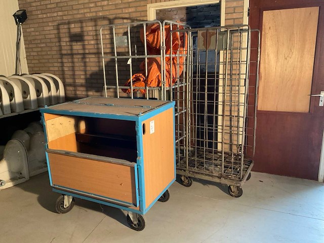 Magazijnwagen (4x) - afbeelding 1 van  8