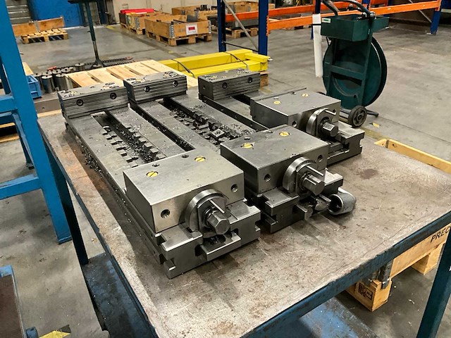 Magazijnwagen en machineklem - afbeelding 3 van  8