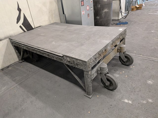 Magazijnwagen en werktafel - afbeelding 4 van  8
