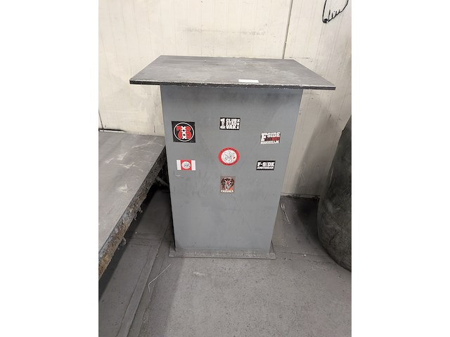 Magazijnwagen en werktafel - afbeelding 7 van  8