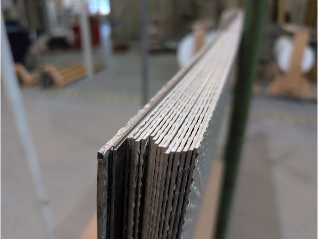 Magazijnwagen met diverse traanplaten - afbeelding 4 van  5