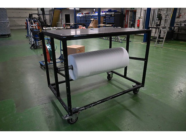Magazijnwagen met folierolhouder - afbeelding 4 van  4