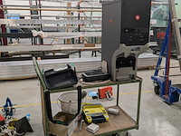 Magazijnwagen met inhoud