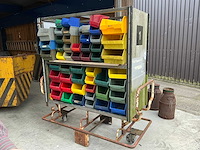 Magazijnwagen met magazijnbakken - afbeelding 1 van  4