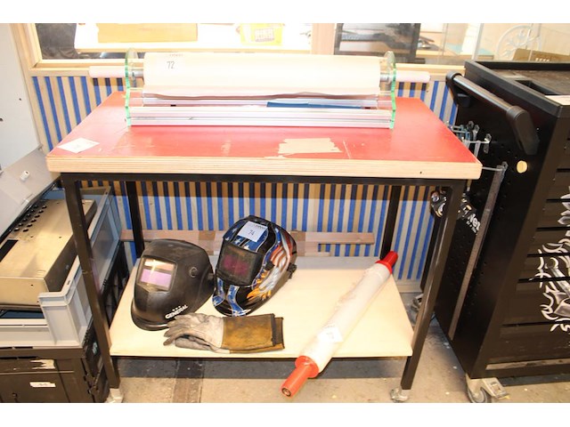 Magazijnwagen met onder plateau. afmeting 100 x 54 x 90 cm. - afbeelding 1 van  2