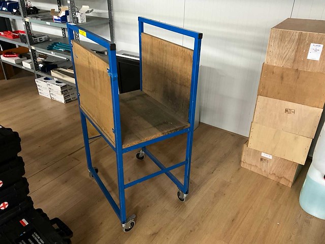 Magazijnwagen - afbeelding 2 van  5