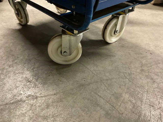 Magazijnwagen - afbeelding 4 van  6