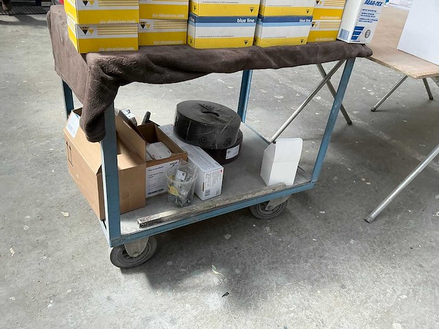 Magazijnwagen - afbeelding 3 van  4