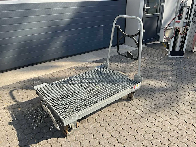 Magazijnwagen - afbeelding 2 van  6