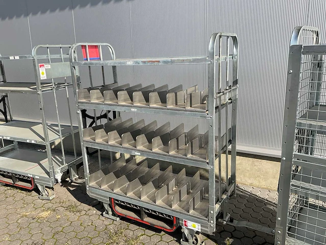 Magazijnwagen - afbeelding 1 van  4