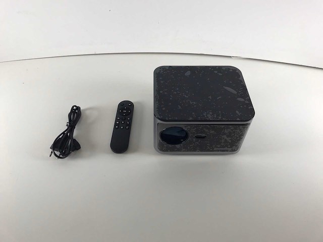 Magcubic (hy350) 13000 lumens lcd smart projector (new) - afbeelding 6 van  11