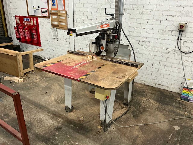 Maggi - 2005 - junior 640 - radiaalafkortzaagmachine - afbeelding 10 van  14