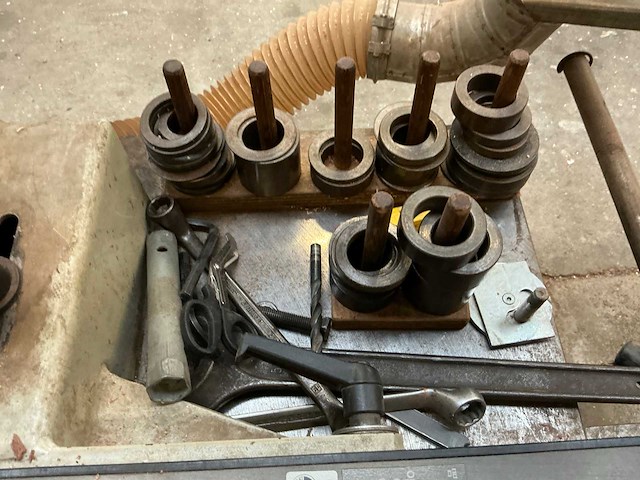 Magic mt7l tafelfreesmachine - afbeelding 10 van  13