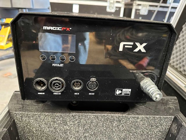 Magicfx - psyco2 jet - co2 jet (4x) with flightcase - afbeelding 4 van  4