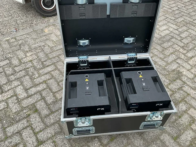 Magicfx sparxtar overige lichttechniek (2x) - afbeelding 1 van  4