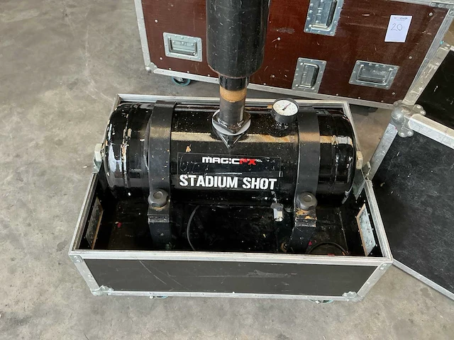 Magicfx stadiumshot confettishooter - afbeelding 2 van  5