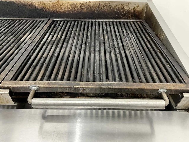 Magikitch'n - 648 - grill - afbeelding 8 van  11