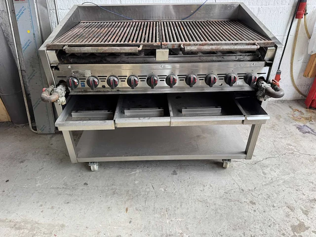 Magikitch'n - proffesionele bbq grill - afbeelding 1 van  10