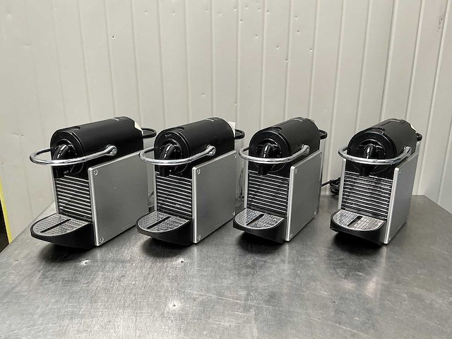 Magimix - m110 prixie - nespresso magimix (4x) - afbeelding 1 van  4