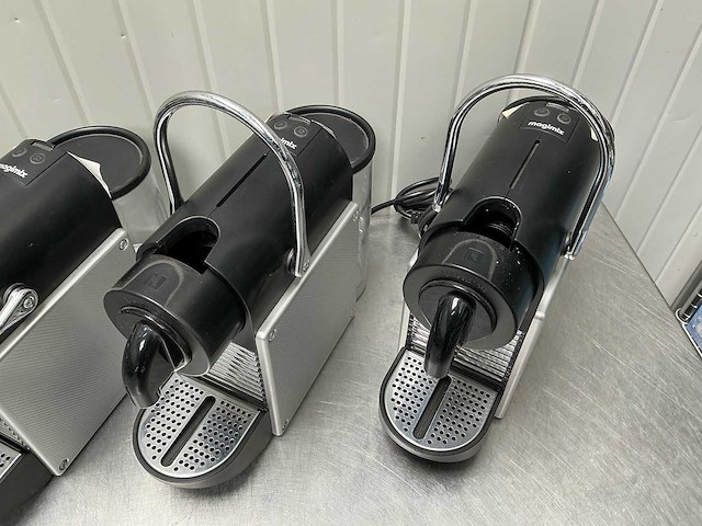 Magimix - m110 prixie - nespresso magimix (4x) - afbeelding 2 van  4