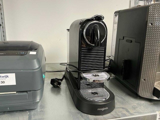 Magimix nespresso-koffiecupmachine - afbeelding 1 van  2