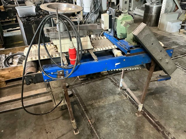 Magneet scheider met trilgoot - afbeelding 1 van  8