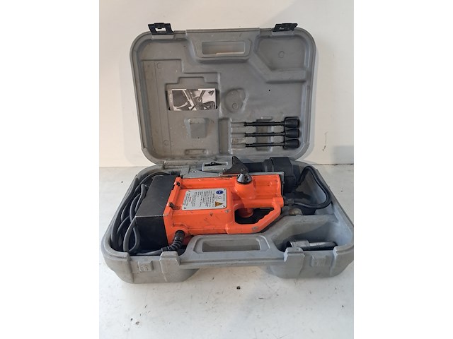 Magneetboor/freesmachine 32mm 230v 1700w magtron, mbe50, bouwjaar 2021 - afbeelding 1 van  9