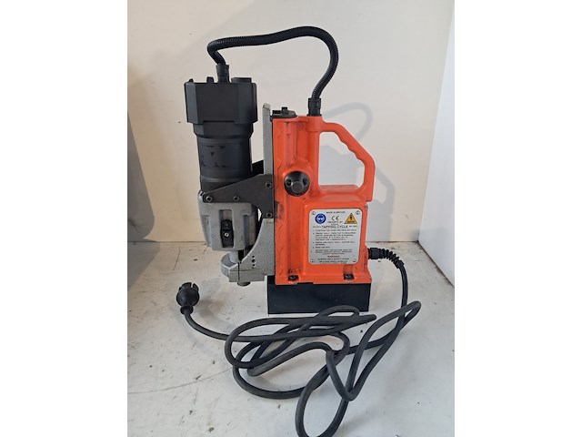 Magneetboor/freesmachine 32mm 230v 1700w magtron, mbe50, bouwjaar 2021 - afbeelding 2 van  9