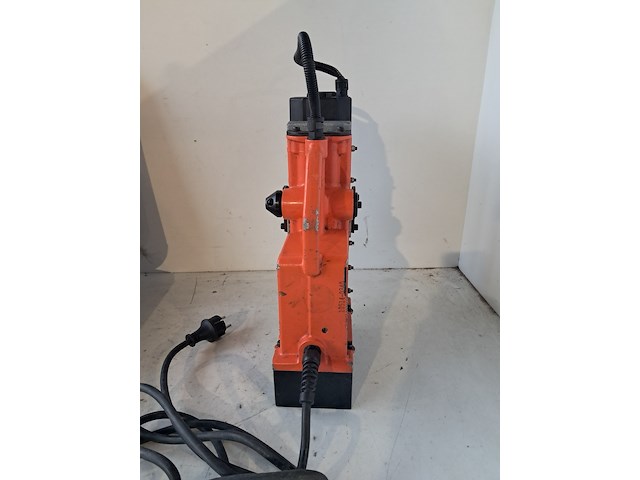 Magneetboor/freesmachine 32mm 230v 1700w magtron, mbe50, bouwjaar 2021 - afbeelding 4 van  9