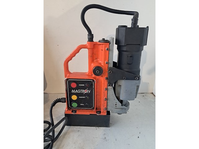 Magneetboor/freesmachine 32mm 230v 1700w magtron, mbe50, bouwjaar 2021 - afbeelding 5 van  9