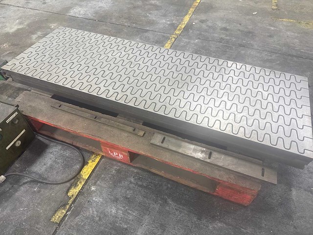 Magnetic table - afbeelding 4 van  6