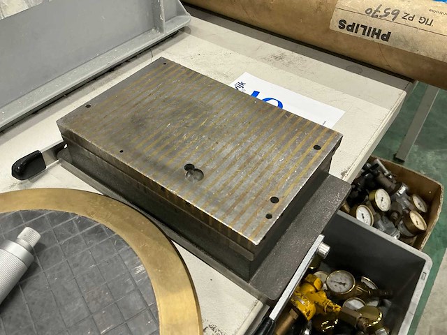 Magnetische opspantafel en diversen - afbeelding 4 van  10