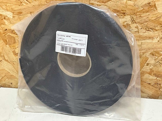 Magnetische tape 30m 12.5x1.5mm (5x) - afbeelding 1 van  3