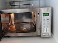 Magnetron alaska. - afbeelding 2 van  2