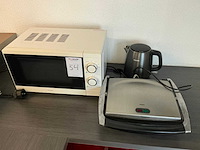 Magnetron, grille, koelkast en waterkoker - afbeelding 1 van  7