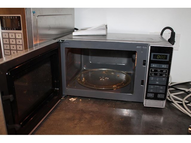 Magnetron sharp r-342. - afbeelding 2 van  2