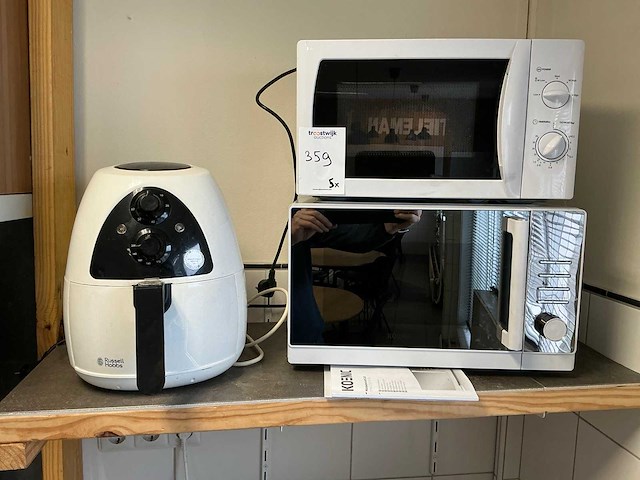 Magnetron, vriezer en airfryer - afbeelding 6 van  8