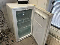 Magnetron, vriezer en airfryer - afbeelding 3 van  8