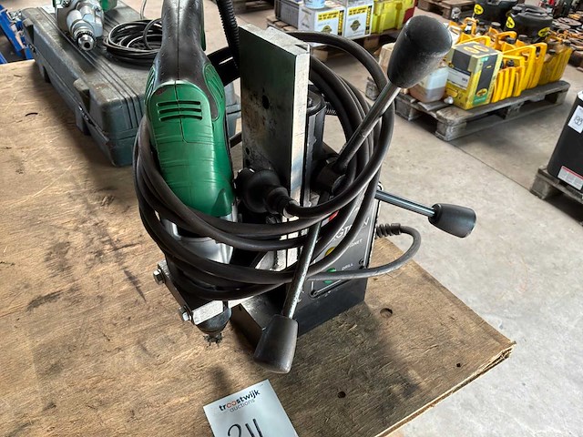 Magtron / hitachi magnetische boormachine - afbeelding 5 van  5