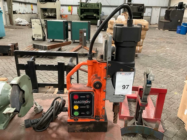 Magtron kernboormachine - afbeelding 1 van  5